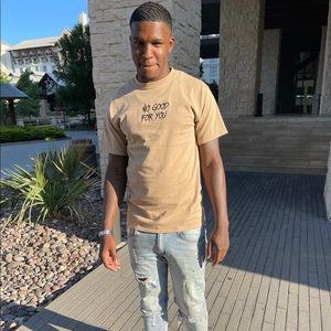 Meet your Posher, Dee